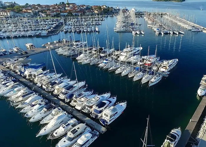 View Biograd *