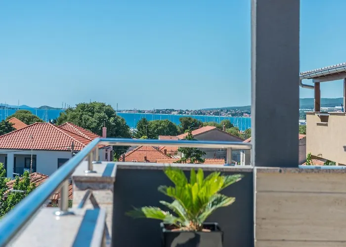 View Biograd *