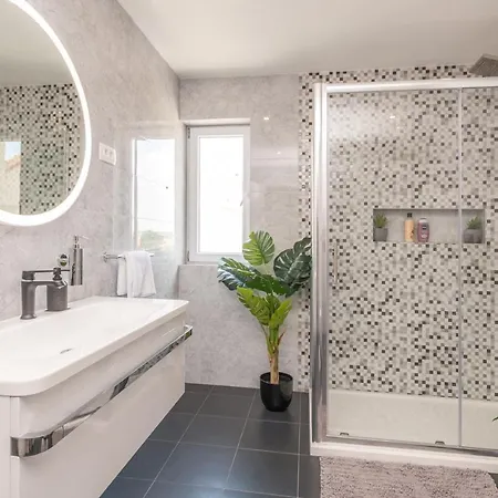 View Biograd Apartment *