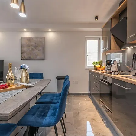 View Biograd Apartment *