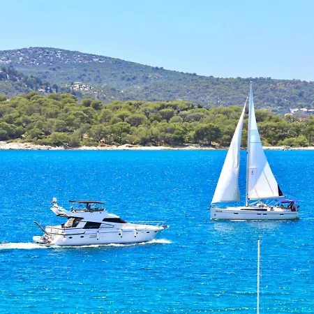 View Biograd *